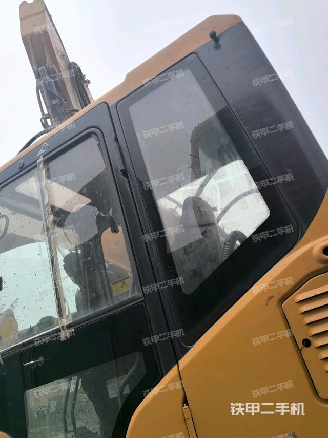 座椅左側(cè)控制臺/音響/含左手柄（駕駛室部分）