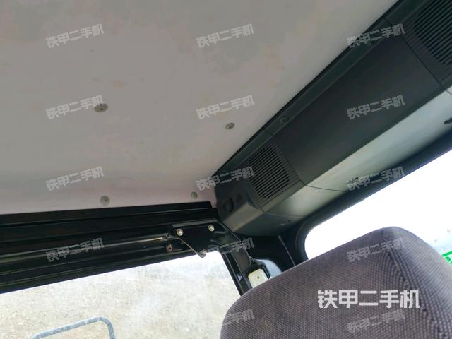 左后方玻璃角標(biāo)(駕駛室部分) 左后方玻璃角標(biāo)(駕駛室部分)