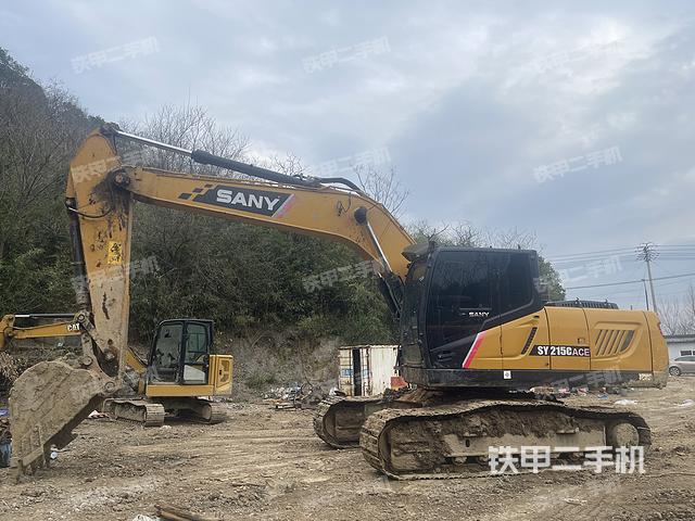 三一重工SY215C挖掘机