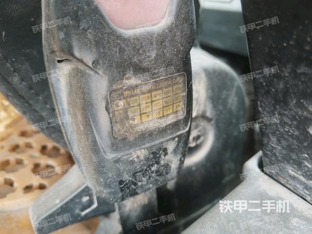 左后方玻璃角標(biāo)（駕駛室部分）