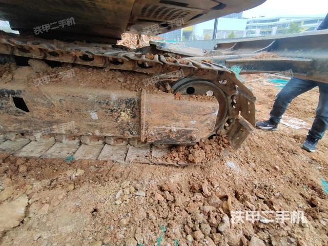 右導向輪（行走機構）