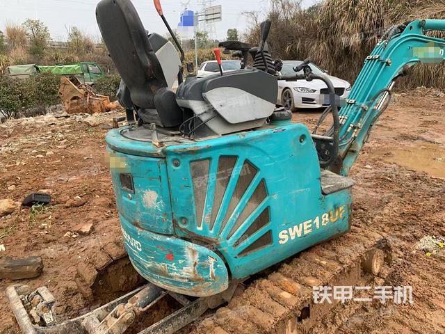 整機右后45°(整機外觀) 整機右后45°(整機外觀)