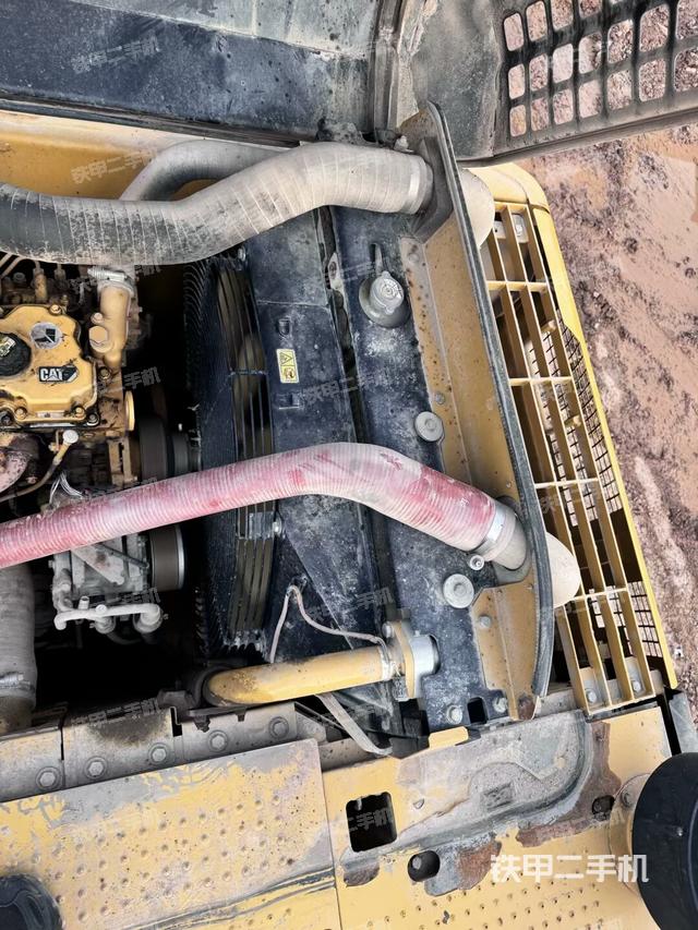 水箱+風(fēng)扇特寫(上車部件) 水箱+風(fēng)扇特寫(上車部件)