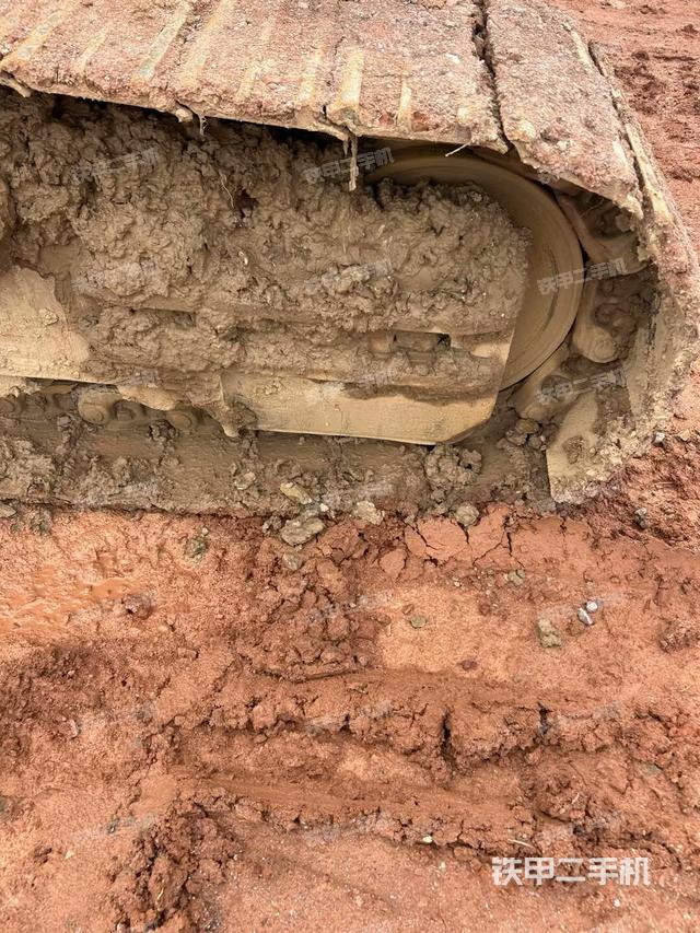 右側(cè)履帶整體（行走機(jī)構(gòu)）