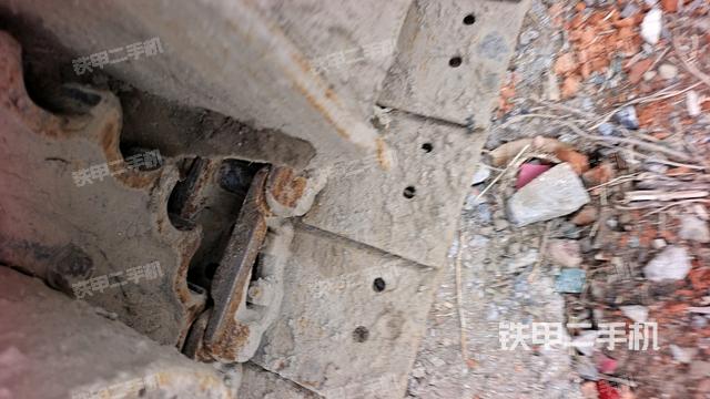 右驅(qū)動(dòng)輪(行走機(jī)構(gòu)) 右驅(qū)動(dòng)輪(行走機(jī)構(gòu))