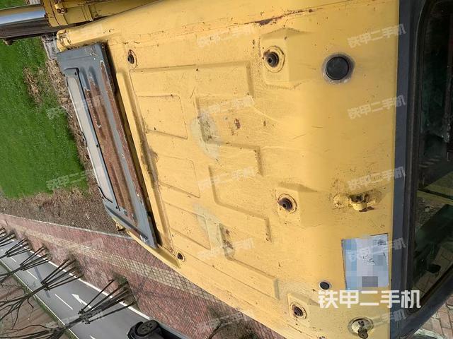 駕駛室頂部（整機(jī)外觀）