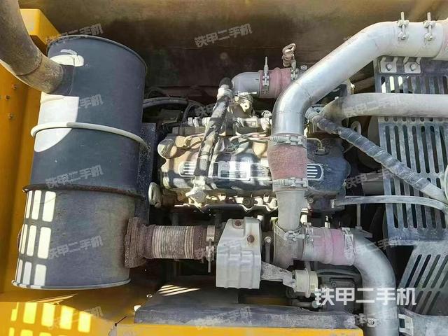 發(fā)動機(jī)整體俯視（整機(jī)外觀）