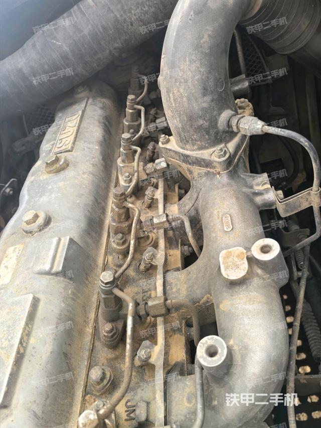 氣門室蓋螺絲特寫（上車部件）