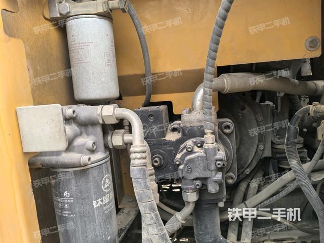 液壓泵斜45?左（大件艙室）