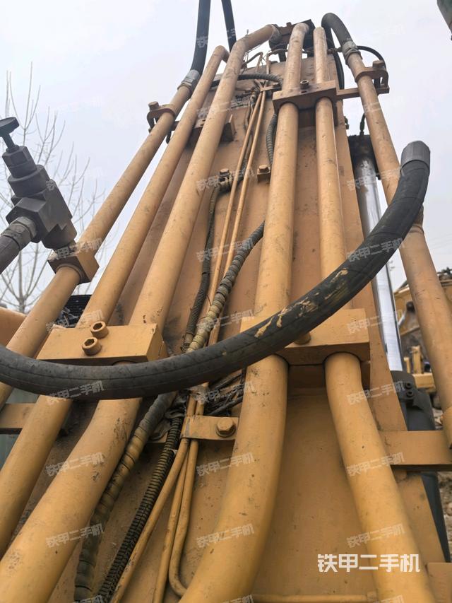 大臂背部俯視（工作和回轉(zhuǎn)裝置）