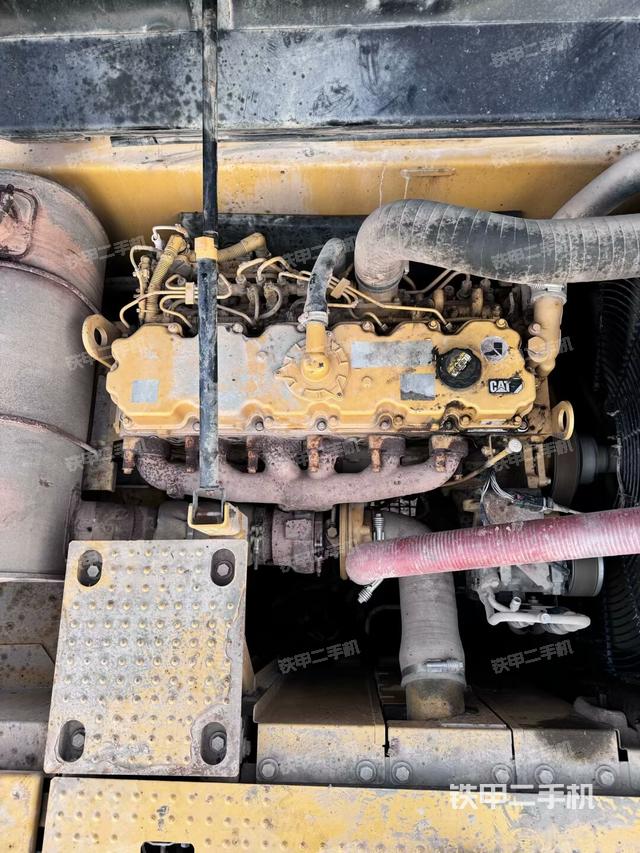 發(fā)動(dòng)機(jī)室(上車部件) 發(fā)動(dòng)機(jī)室(上車部件)