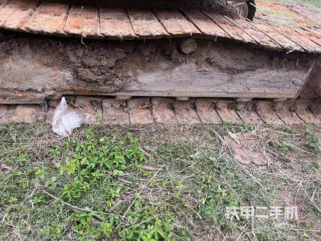 单侧履带整体（整机外观）