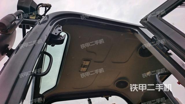 頂棚整體(駕駛室部分) 頂棚整體(駕駛室部分)