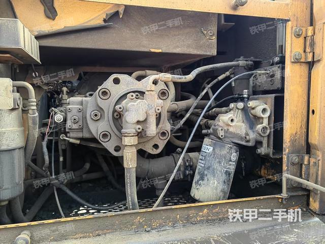 液壓泵室(大件艙室) 液壓泵室(大件艙室)