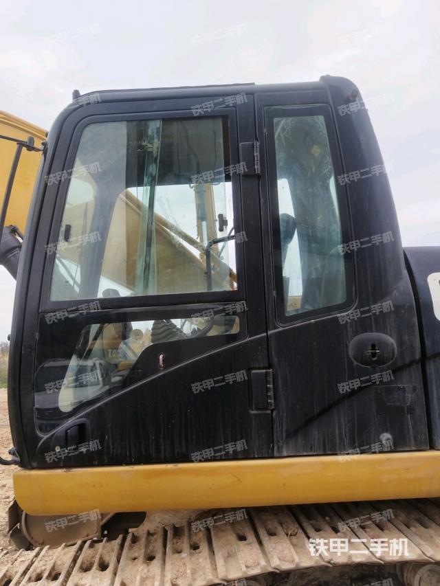 駕駛室正側(cè)（駕駛室部分）