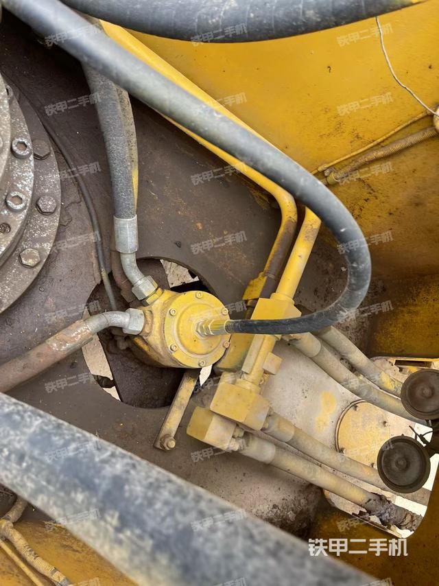 駕駛室頂部俯視（上車部件）