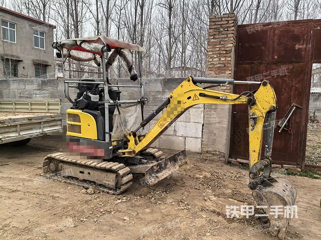 駕駛室頂部（整機(jī)外觀）