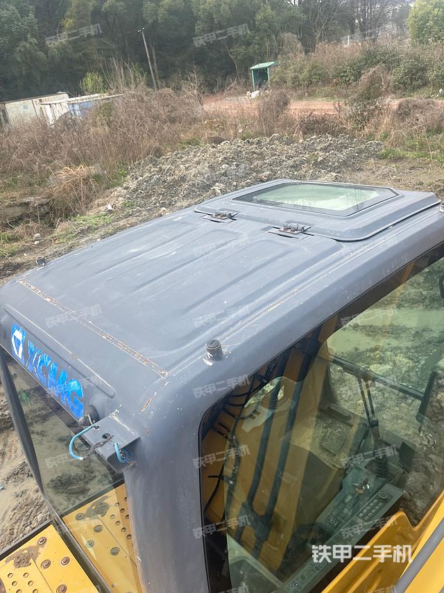 驾驶室顶部（整机外观）