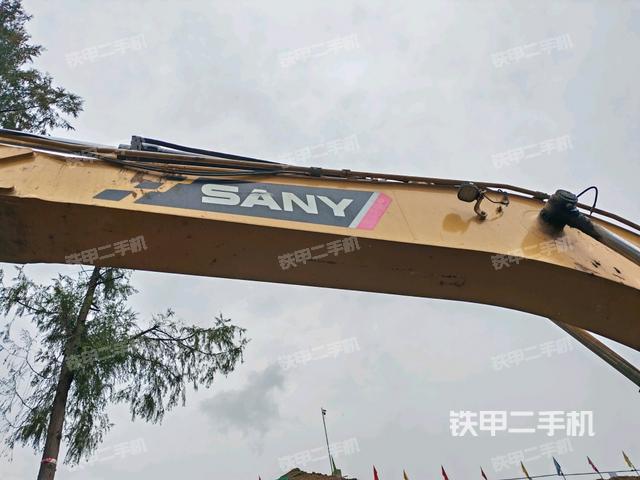 大臂整體?右側(cè)(工作和回轉(zhuǎn)裝置) 大臂整體?右側(cè)(工作和回轉(zhuǎn)裝置)