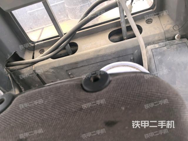 駕駛室左前45度（駕駛室部分）