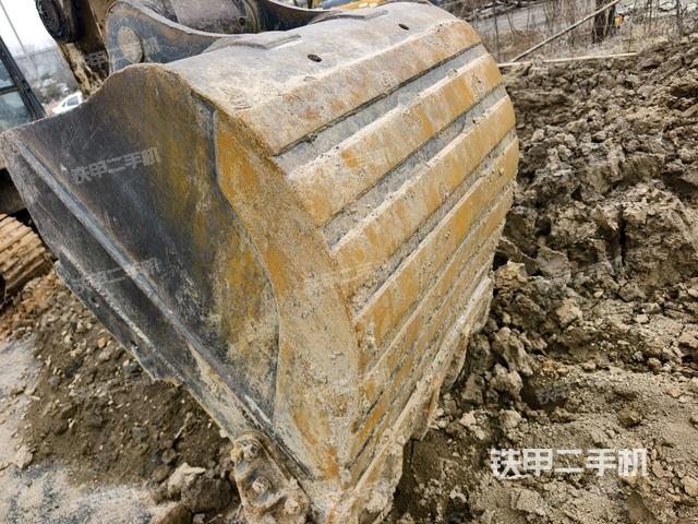 鏟斗45度(工作和回轉(zhuǎn)裝置) 鏟斗45度(工作和回轉(zhuǎn)裝置)