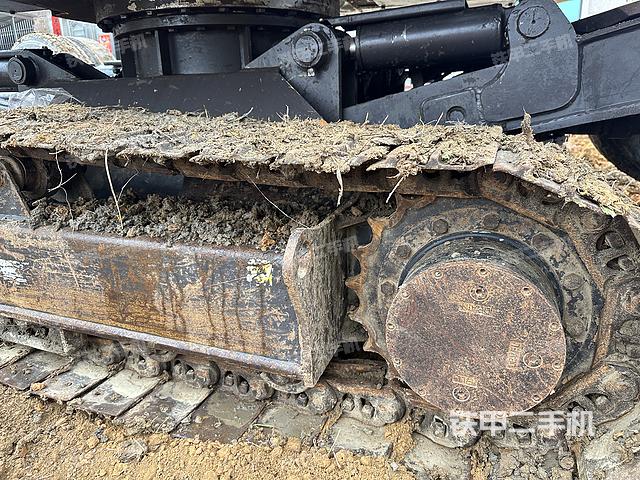 单侧履带整体（整机外观）