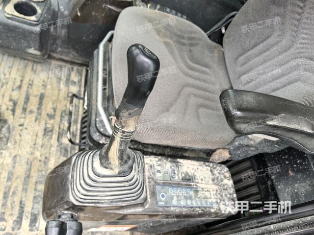 座椅左側(cè)控制臺(tái)/音響/含左手柄（駕駛室部分）