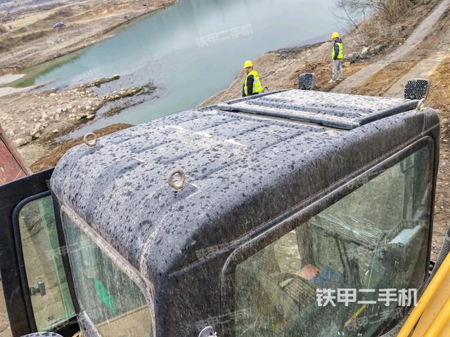 駕駛室頂部俯視(上車部件) 駕駛室頂部俯視(上車部件)