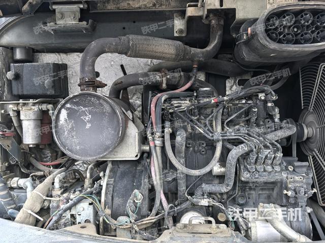 發(fā)動(dòng)機(jī)室(上車部件) 發(fā)動(dòng)機(jī)室(上車部件)