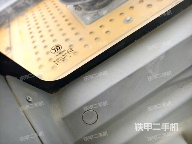 后窗玻璃角標(biāo)（駕駛室部分）