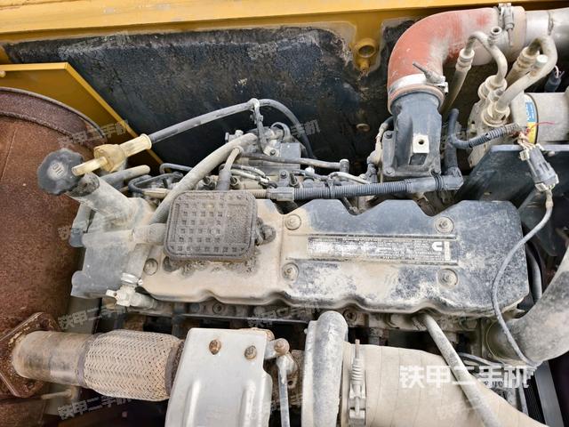 氣門室蓋螺絲特寫（上車部件）