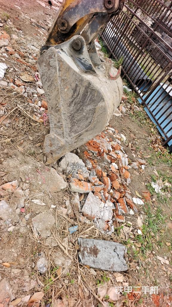 鏟斗45度（工作和回轉(zhuǎn)裝置）