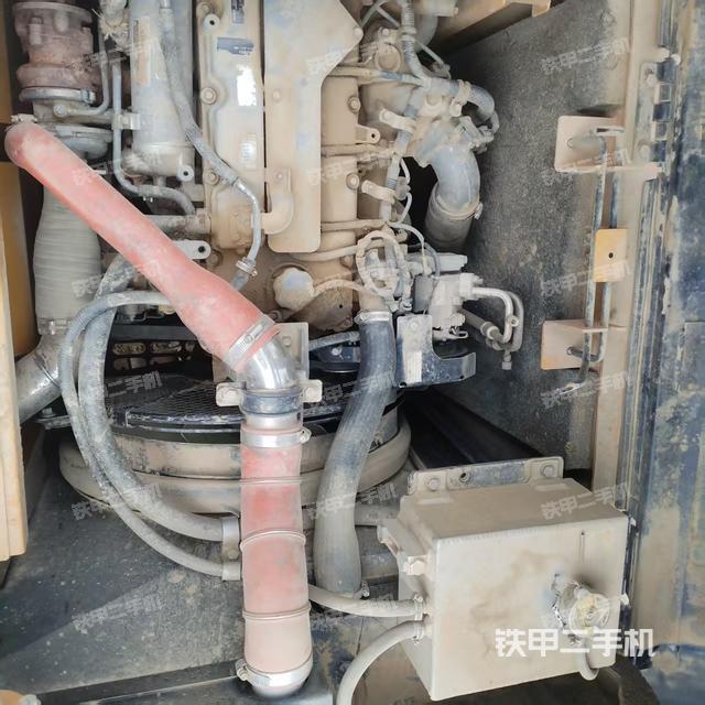 發(fā)動機整體俯視(整機外觀) 發(fā)動機整體俯視(整機外觀)