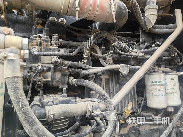 發(fā)動(dòng)機(jī)左側(cè)（整機(jī)外觀及大件）