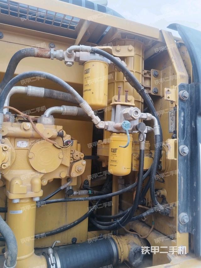 液壓泵斜45?右（大件艙室）