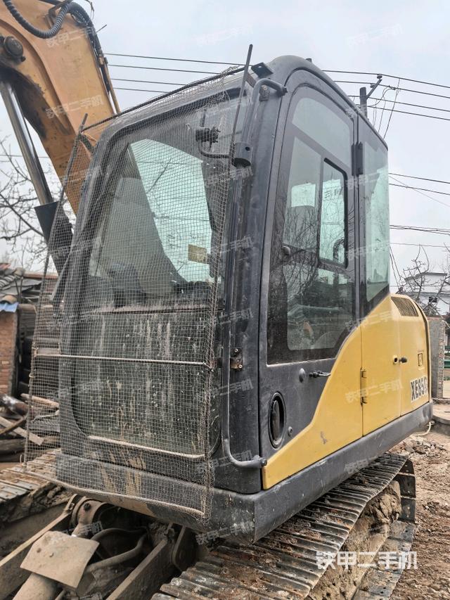 ?駕駛室正側(cè)（駕駛室部分）