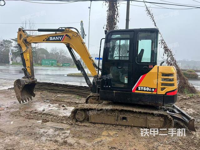 三一重工SY55C挖掘機(jī)