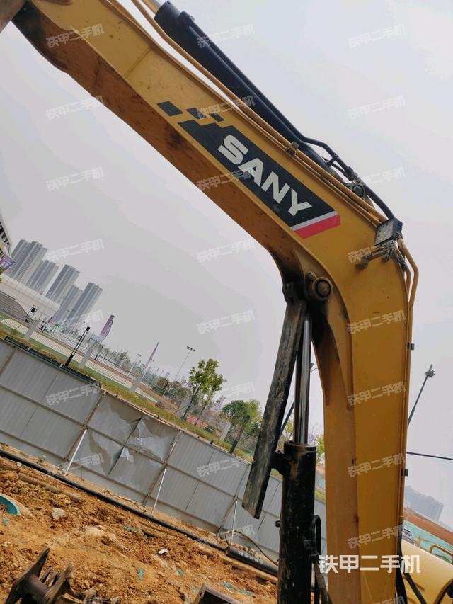 大臂整體?右側(cè)（工作和回轉(zhuǎn)裝置）