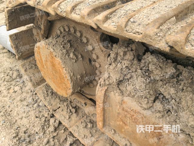 右驅(qū)動(dòng)輪（行走機(jī)構(gòu)）