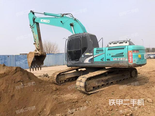 神鋼SK260LC-10挖掘機(jī)