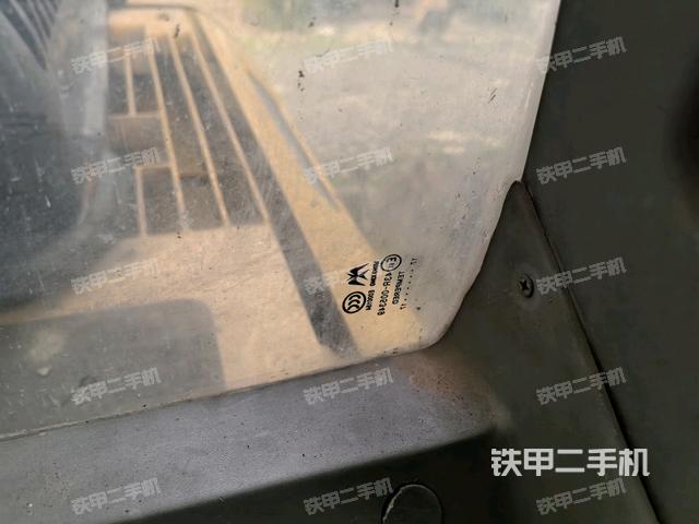 后窗玻璃角標(biāo)(駕駛室部分) 后窗玻璃角標(biāo)(駕駛室部分)