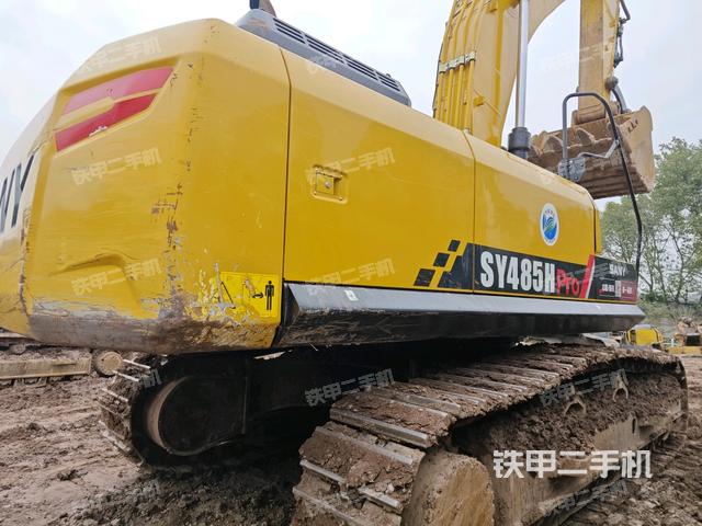 右后45(整機(jī)外觀) 右后45(整機(jī)外觀)