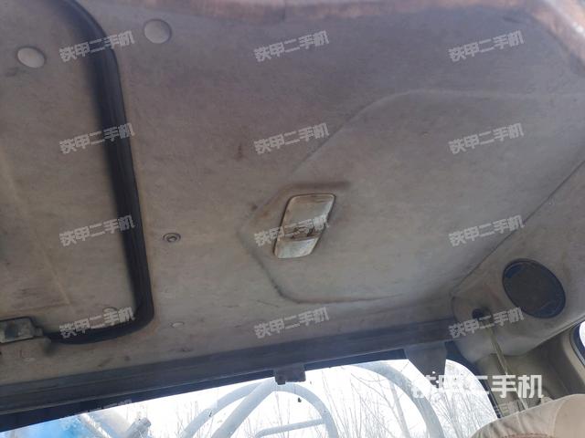 后窗玻璃角標(biāo)（駕駛室部分）