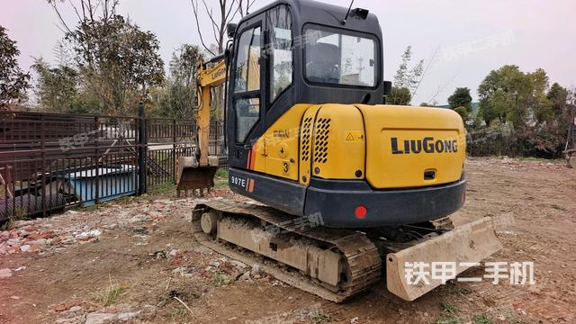 左后45(整機(jī)外觀) 左后45(整機(jī)外觀)