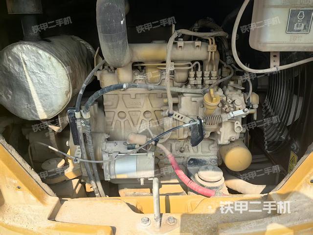 發(fā)動機整體俯視(整機外觀) 發(fā)動機整體俯視(整機外觀)