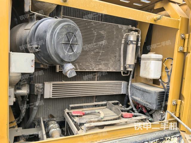 散熱器正面（大件艙室）