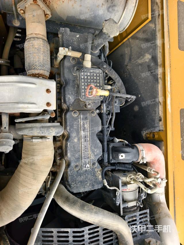 氣門室蓋螺絲特寫(上車部件) 氣門室蓋螺絲特寫(上車部件)