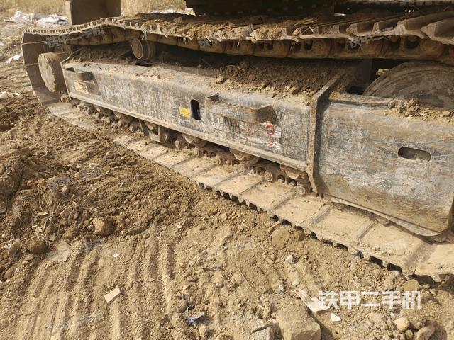 右驅(qū)動輪（行走機構）