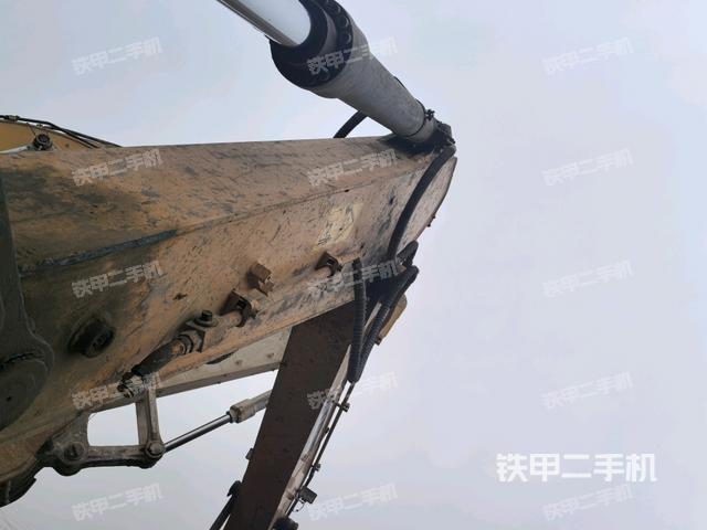 大臂油缸整體?豎拍（工作和回轉(zhuǎn)裝置）