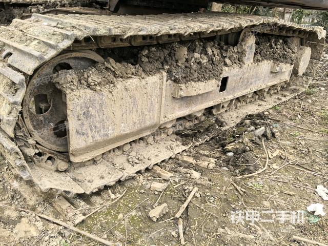 左側(cè)履帶整體?（行走機(jī)構(gòu)）